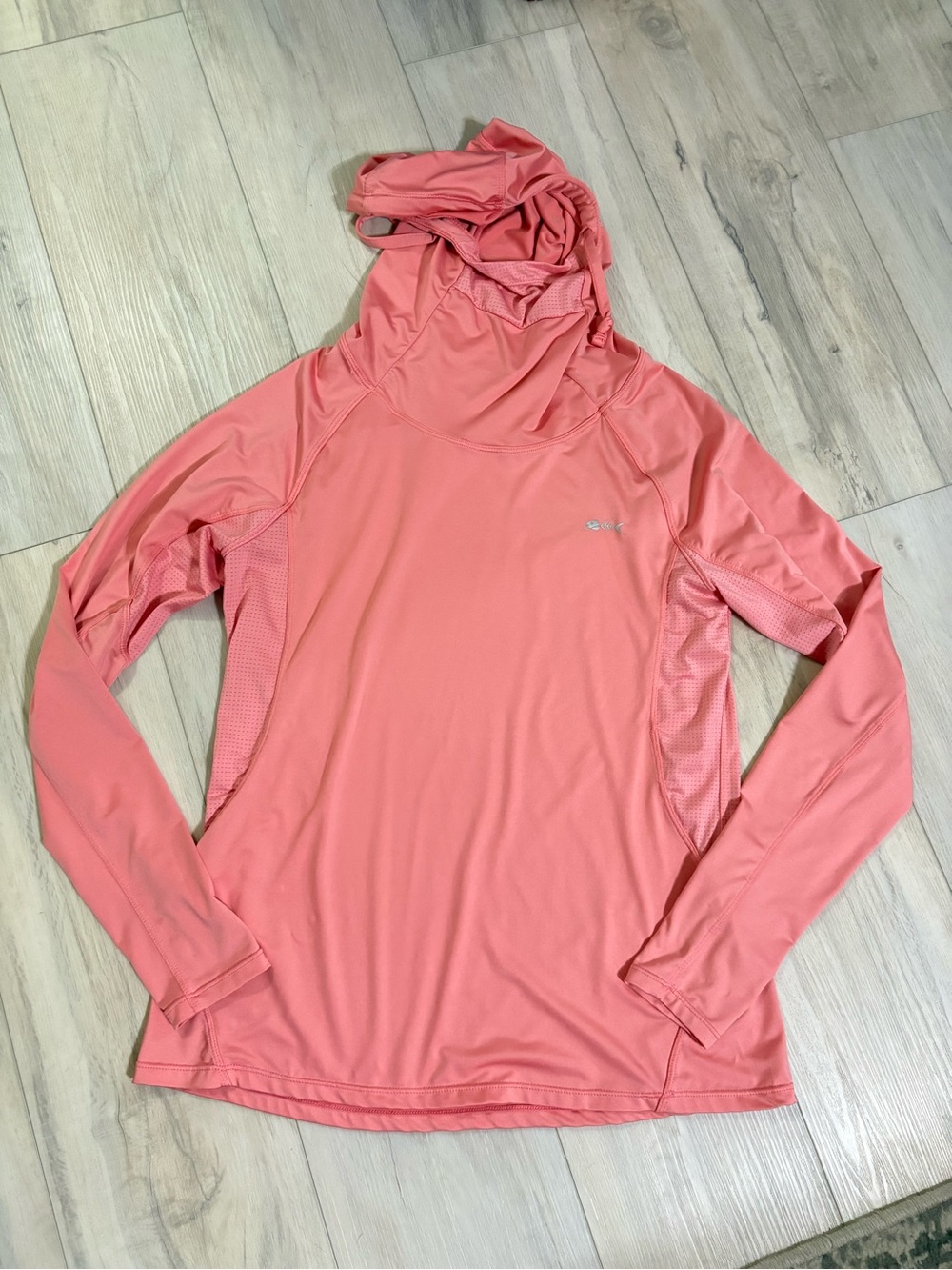 Silver Bait Coral Hooded Performance Pullover Quick Dry Medium